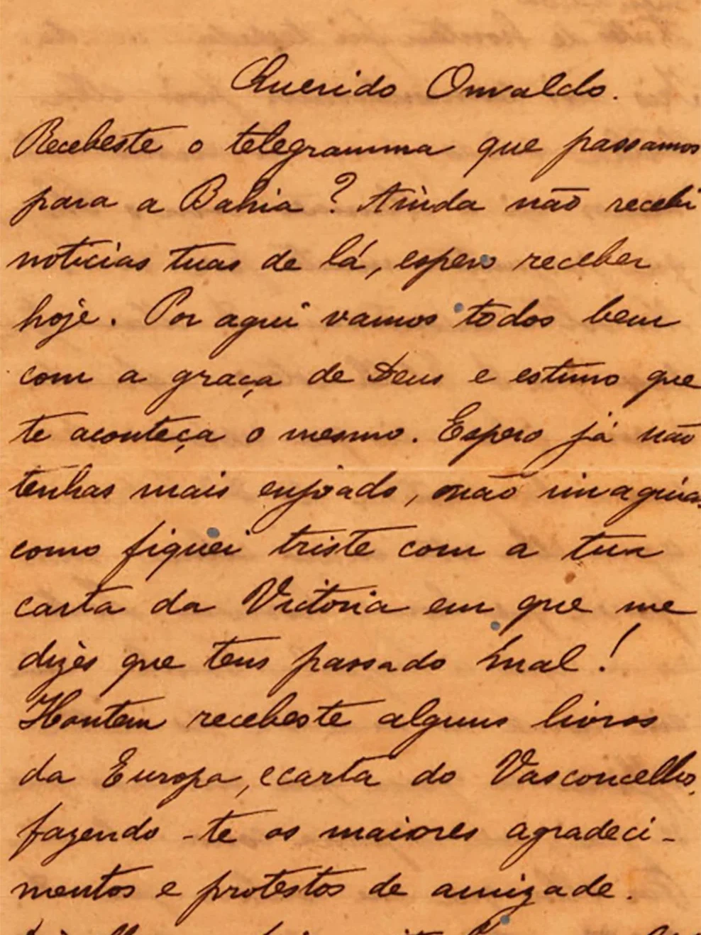 Carta manuscrita à tinta preta, em papel amarelado e com algumas manchas do tempo. No cabeçalho, está escrito: “4 de outubro 1905. Querido Oswaldo”. Para conhecer todas as oito páginas da carta, leia as cartas de Oswaldo e sua família.